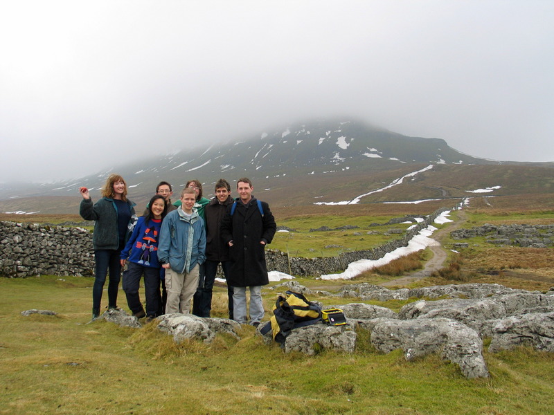 2010-02-07-12.49.26 - Jana Carga - Canon Powershot G5 - team penyghent peak