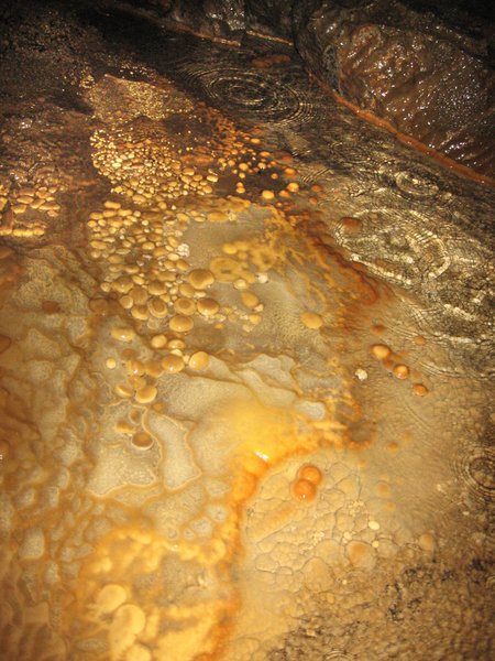 rainbow inlet cave pearls1