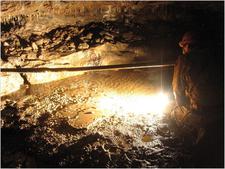 jarvist frost - canon a520 vivitar 283 -avalanche inlet gg - timo direct flash cave pearls