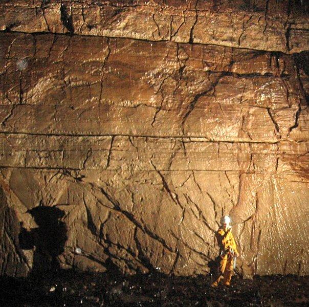 jarvist frost - canon a520 vivitar 283 -gaping gill main chamber - back wall cropped