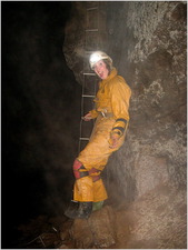 Jana Carga - Canon A520 - gb - kate at foot of ladder climb