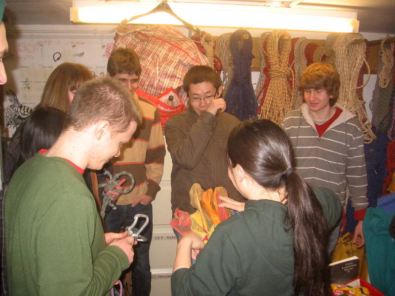 2010-02-09-22.34.19 - Jarvist Frost - Canon Powershot A520 - cleaning stores4 - jana instructs