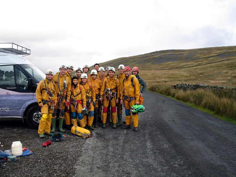 Jarvist Frost - Powershot G5 - 2010-10-30-11.36.13 - IMG_0611 - leck fell - group long shot
