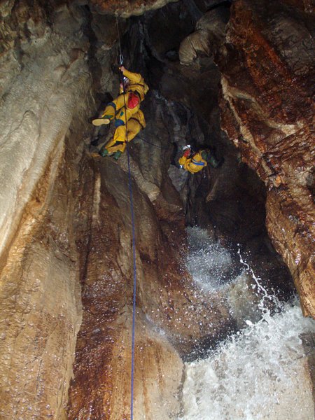 Jarvist Frost - Powershot G5 - 2010-10-31-14.43.42 - CRW_0650 - yordas - final pitch - from floor